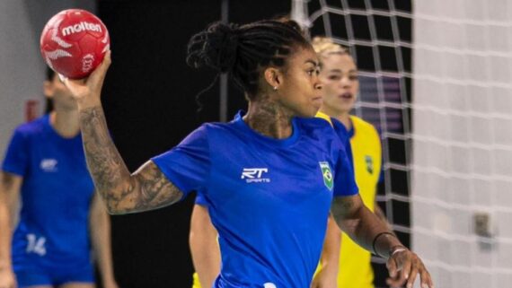 Bruna de Paula é destaque do handebol brasileiro (foto: Bruno Ruas / CBHb)