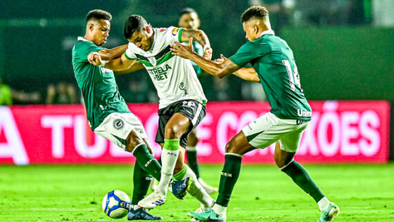 Goiás e América em jogo pela Série B (foto: Mourão Panda/América)