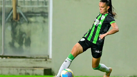 Ilana, jogadora do América (foto: Mourão Panda/América)