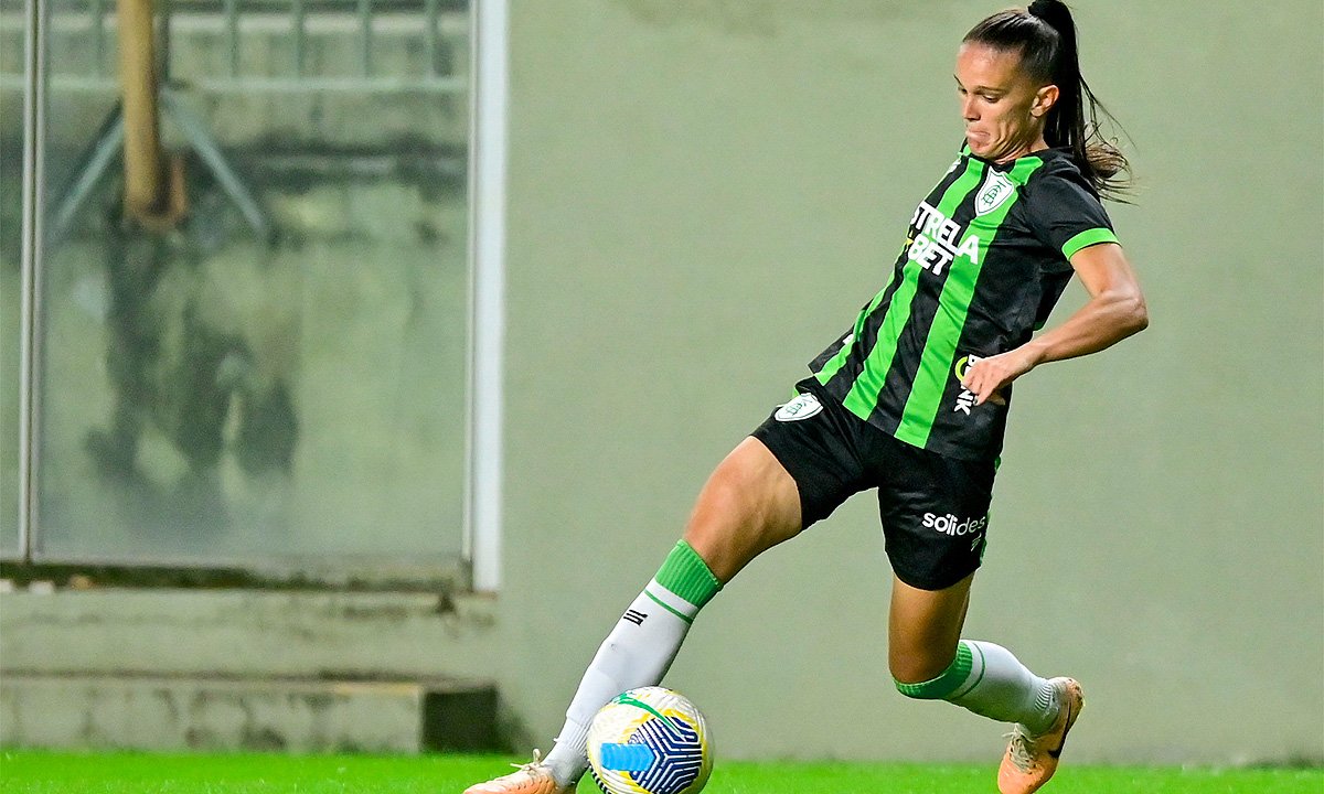 Ilana, jogadora do América (foto: Mourão Panda/América)