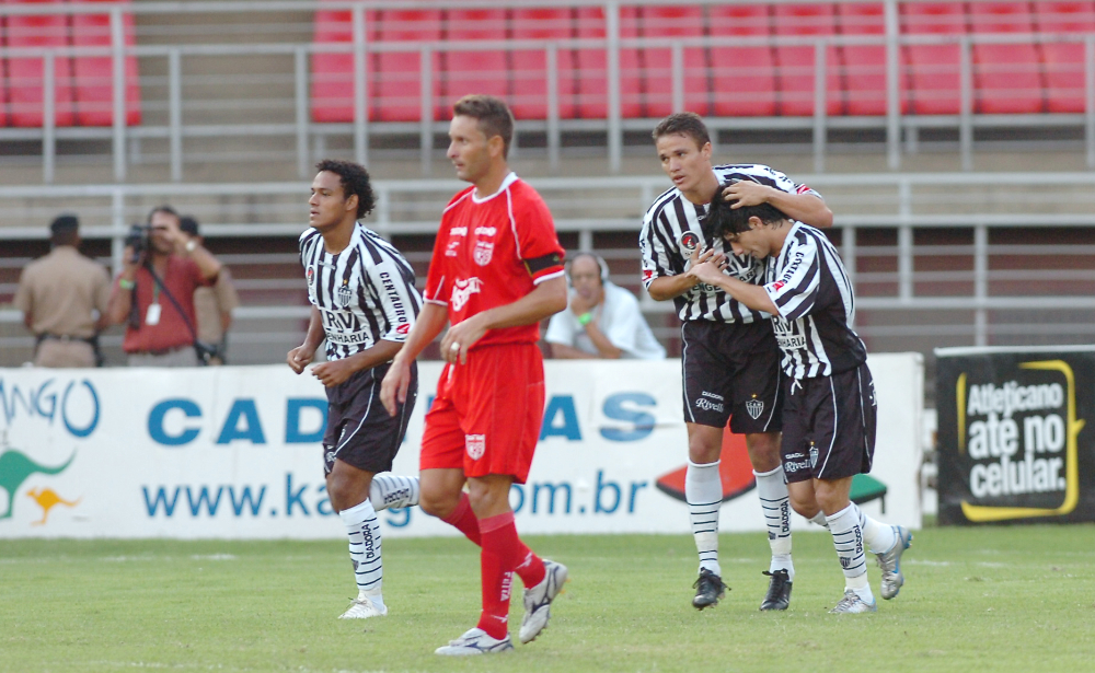 Últimos encontros entre Atlético e CRB foram em 2006, na Série B do Brasileiro - (foto: Jorge Gontijo/Estado de Minas)