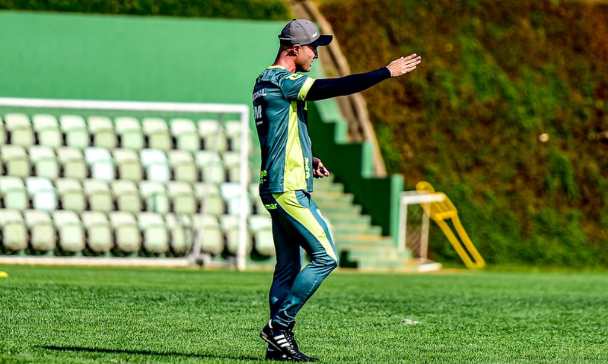 Cauan de Almeida, treinador do América (foto: Mourão Panda/América)