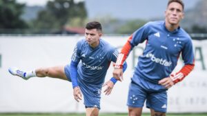 Álvaro Barreal treinando pelo Cruzeiro - Crédito: 