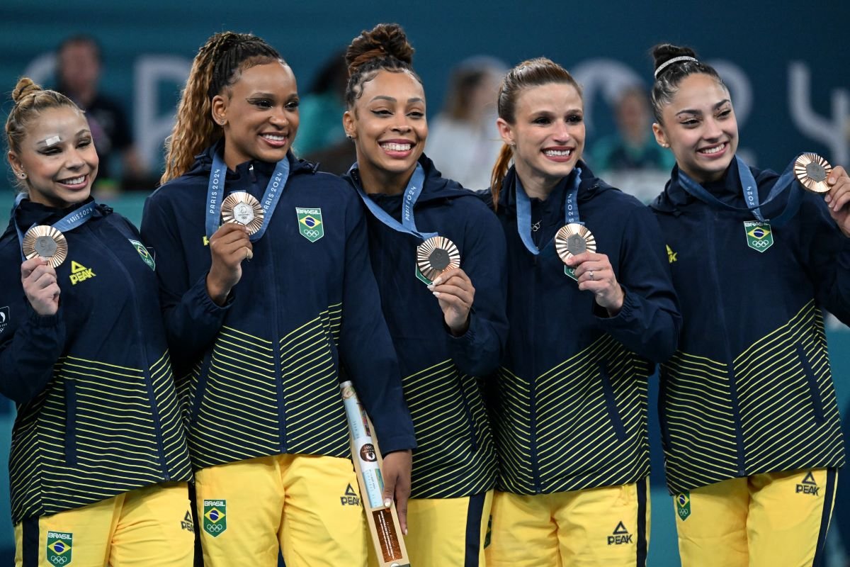 Equipe da ginástica celebra medalha inédita (foto: Leandro Couri/EM/D.A)