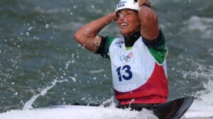 A brasileira Ana Sátila na final da prova do K1 da canoagem slalom nas Olimpíadas de Paris - Crédito: 