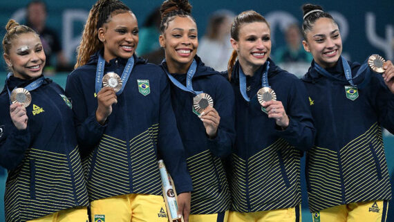 Brasil ficou com o bronze na ginástica artística feminina por equipes (foto: Leandro Couri/EM D.A Press)