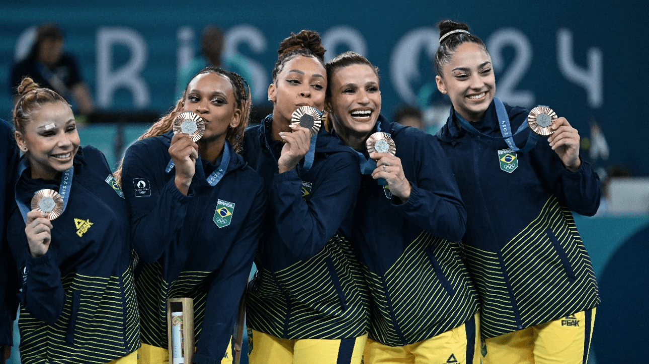 Equipe feminina de ginástica artística do Brasil em Paris 2024 - Rebeca Andrade, Flávia Saraiva, Jade Barbosa, Lorrane Oliveira e Júlia Soares (foto: Leandro Couri/EM/D.A Press)
