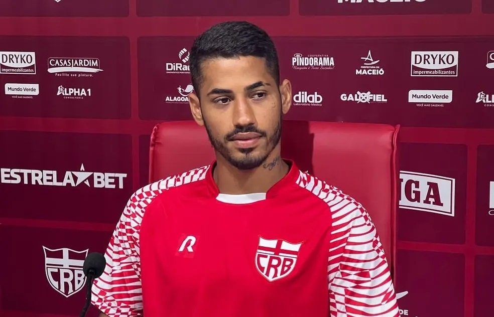 Hereda, lateral-direito do CRB (foto: Divulgação/CRB)