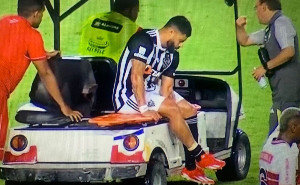 Hulk precisou ser substituído no primeiro tempo do duelo entre CRB e Atlético, pela Copa do Brasil (foto: Reprodução/Prime Video)