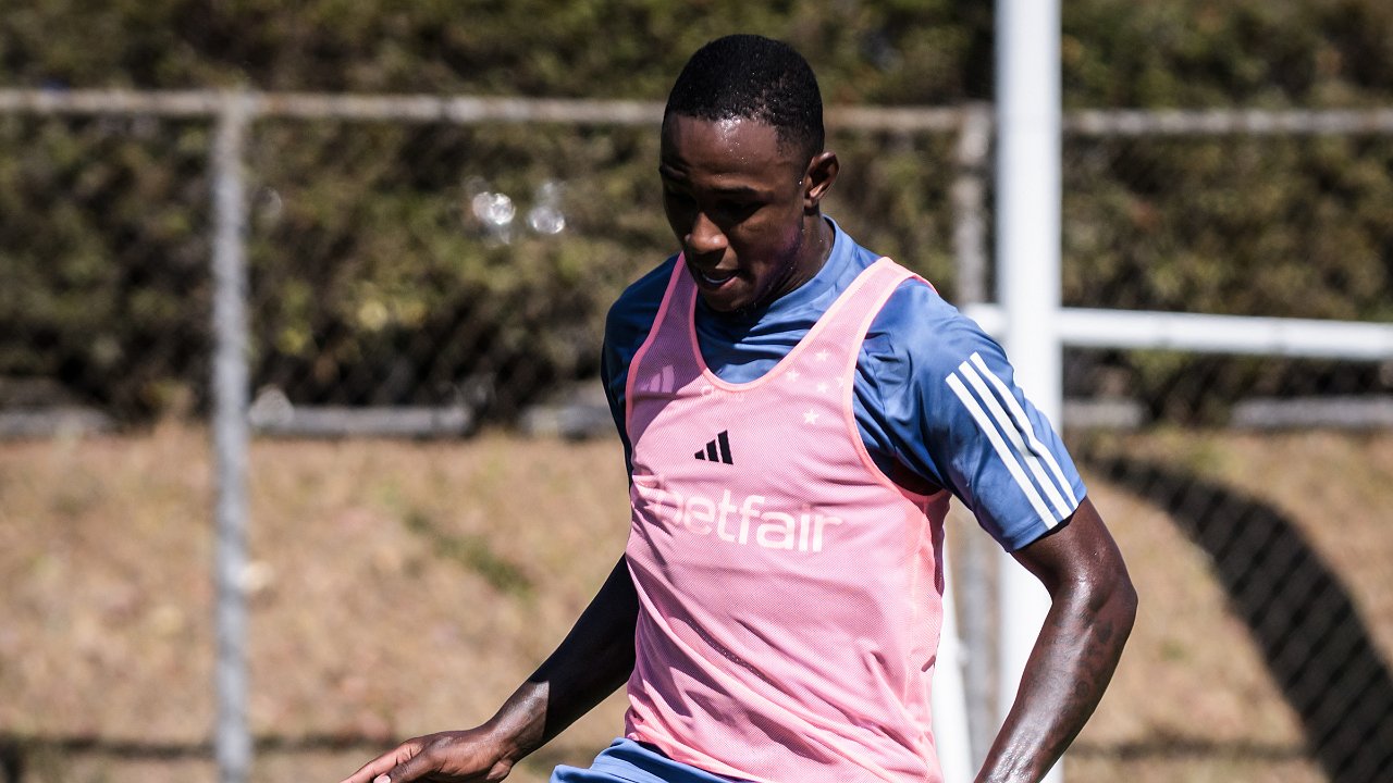 João Pedro, jogador do Cruzeiro (foto: Gustavo Aleixo/Cruzeiro)
