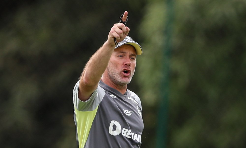 Milito em treino na Cidade do Galo (foto: Daniela Veiga / Atlético)