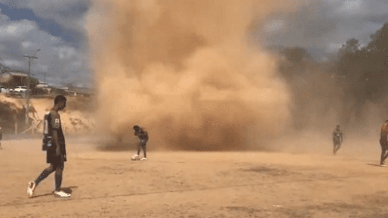 Redemoinho (foto: Reprodução/Rede social)