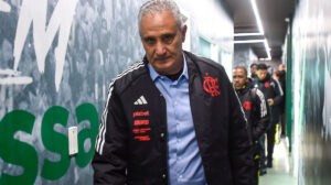 Tite antes de jogo do Flamengo no Brasileiro - Crédito: 