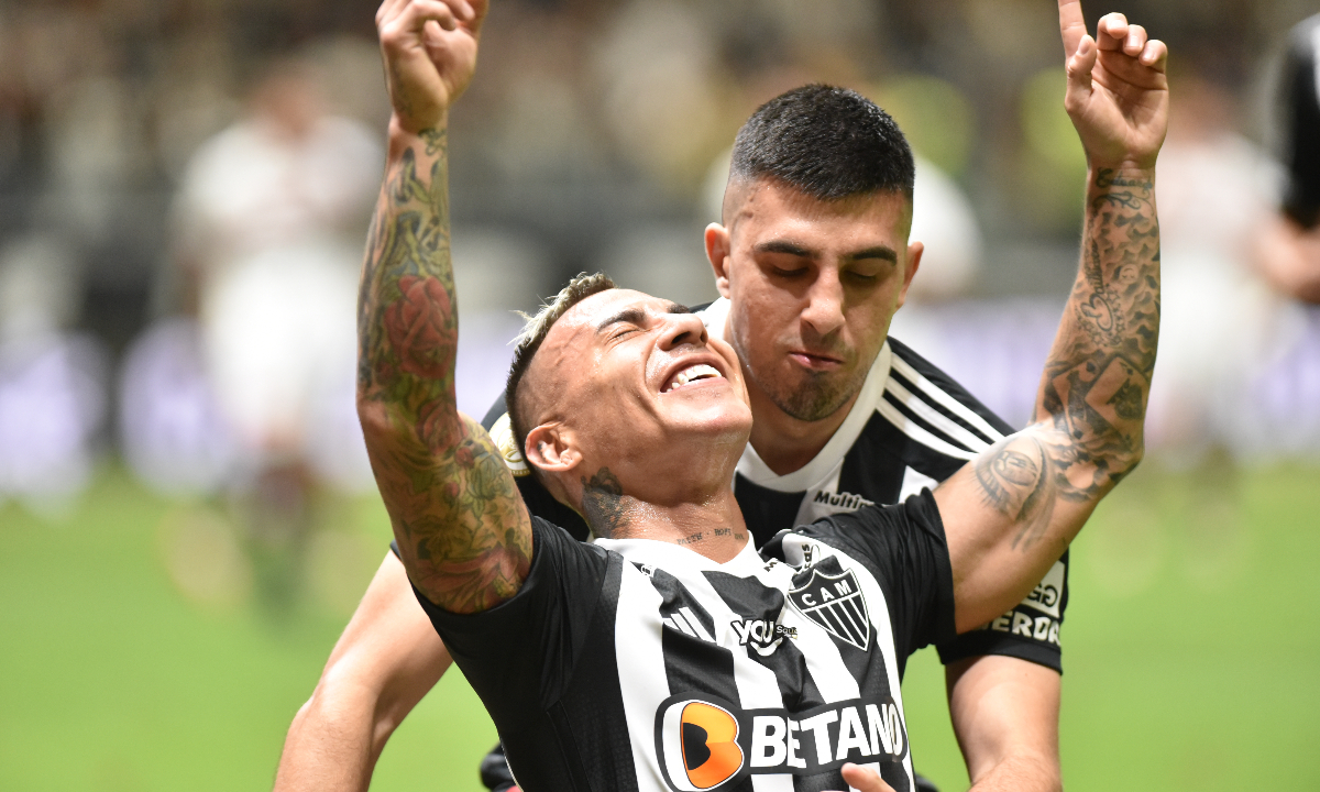 Vargas comemora gol do Atlético contra o São Paulo - (foto: Ramon Lisboa/EM/DA Press)