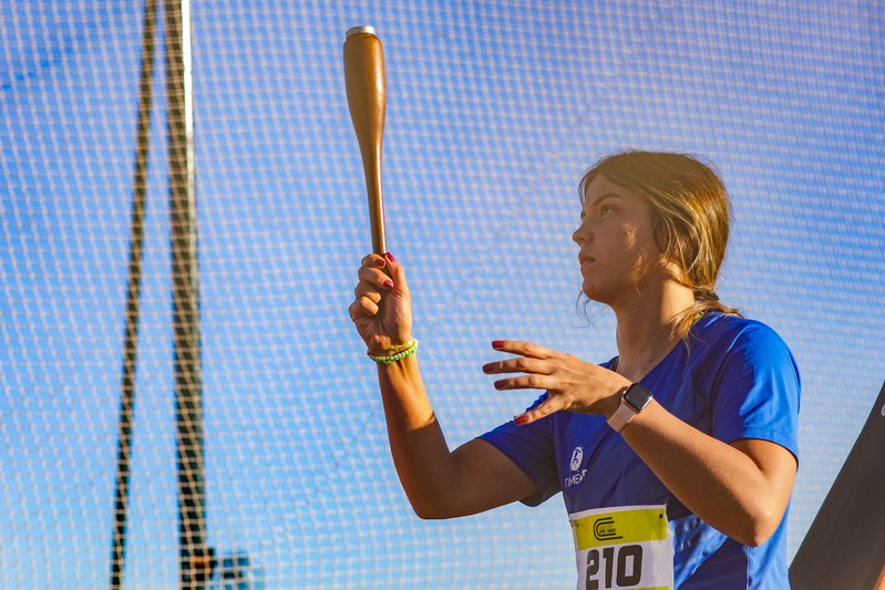 Giovanna durante treino do lançamento de club (foto: Ana Patricia/CPB)