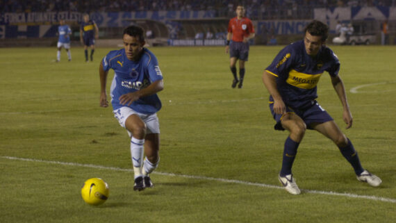 Jogo entre Cruzeiro e Boca (foto: Renato Weil/EM/D.A Press)