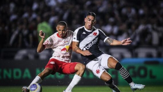 Vasco e Bragantino empatam em 2 a 2, pela 21ª rodada do Brasileirão (foto: Ari Ferreira/Red Bull Bragantino)