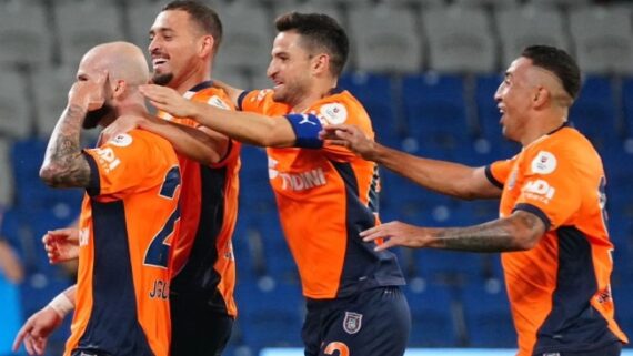 Ex-jogador do Atlético (foto: Instagram/RAMS Başakşehir)