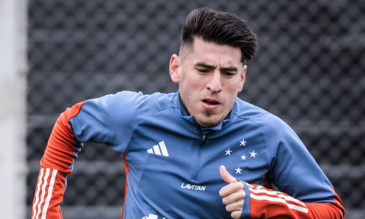 Lucas Villalba em treino do Cruzeiro (foto: Gustavo Aleixo/Cruzeiro)