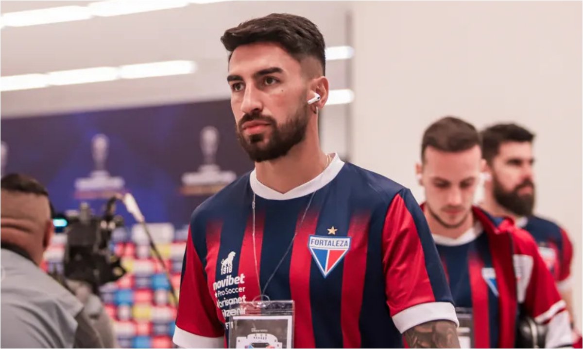 Lucero em viagem da delegação do Fortaleza (foto: Vinicius Palheta / Fortaleza)