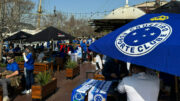 Torcida do Cruzeiro se reuniu em Buenos Aires antes de jogo contra o Boca (foto: Luiz Henrique Campos/No Ataque/D.A.Press)