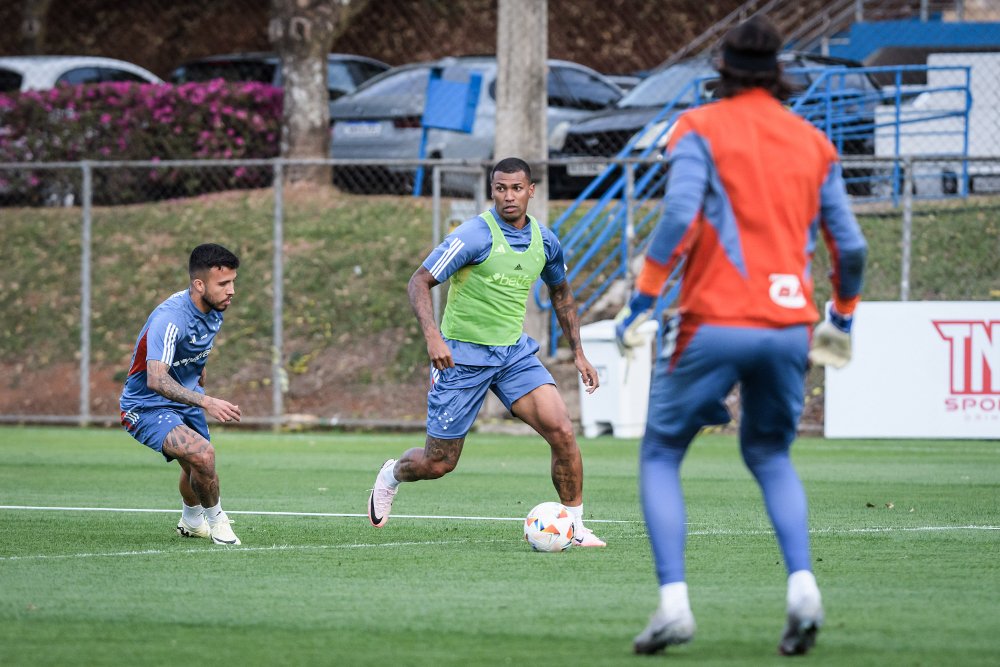 Jogadores do Cruzeiro em treino na Toca 2 (foto: Gustavo Aleixo/Cruzeiro)