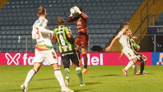 América em jogo da Série B (foto: Felipe/América)