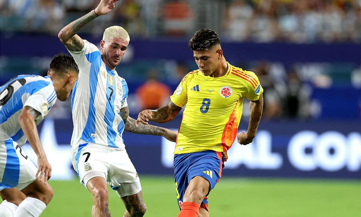 Jorge Carrascal (foto: CHARLY TRIBALLEAU / AFP)