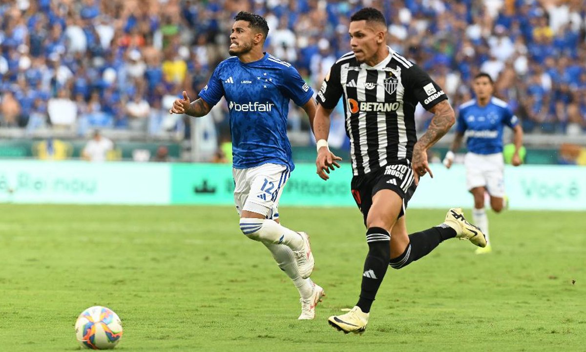 Cruzeiro e Atlético se enfrentam no Mineirão (foto: Leandro Couri/EM/D.A. Press)