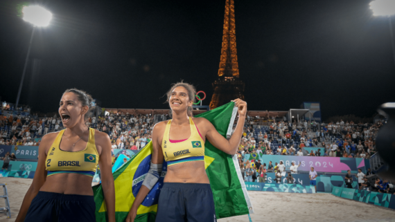 Duda e Ana Patrícia, representantes do Brasil no vôlei de praia em Paris 2024 (foto: Leandro Couri/EM/D.A Press)