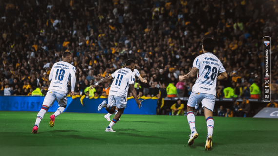 Marinho, do Fortaleza, comemorando gol sobre Rosario, pela Sul-Americana (foto: Matheus Amorim/FEC)