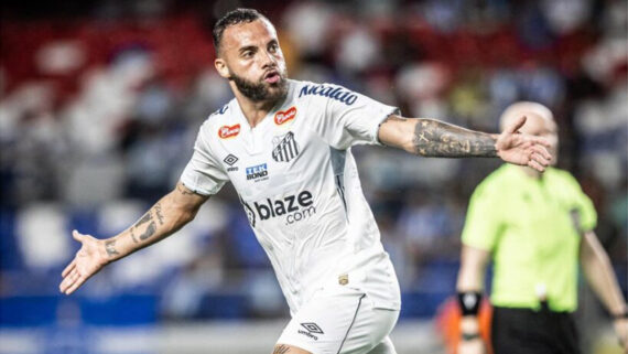 Guilherme fez dois gols para o Santos contra o Paysandu (foto: Raul Baretta/Santos FC)