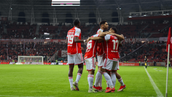 Jogadores do Internacional comemorando gol sobre Juventude (foto: Ricardo Duarte/Internacional)