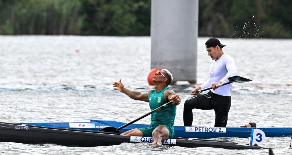 Isaquias Queiroz comemora (foto: Leandro Couri/EM/D.A Press)