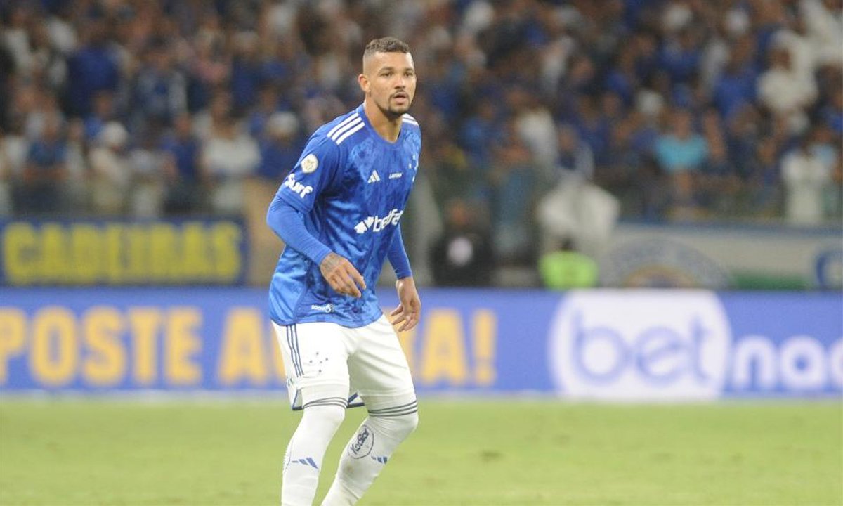 Zé Ivaldo, zagueiro do Cruzeiro (foto: Alexandre Guzanshe/EM D.A Press)