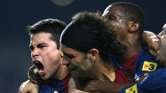 Saviola comemora gol pelo Barcelona em 2007 (foto: Lluis Gene/AFP)