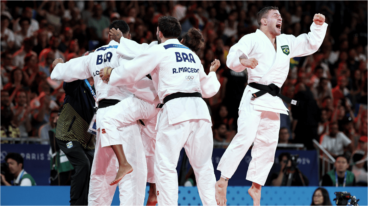 Equipe mista do Brasil no judô em Paris 2024 (foto: Miriam Jeske/COB)