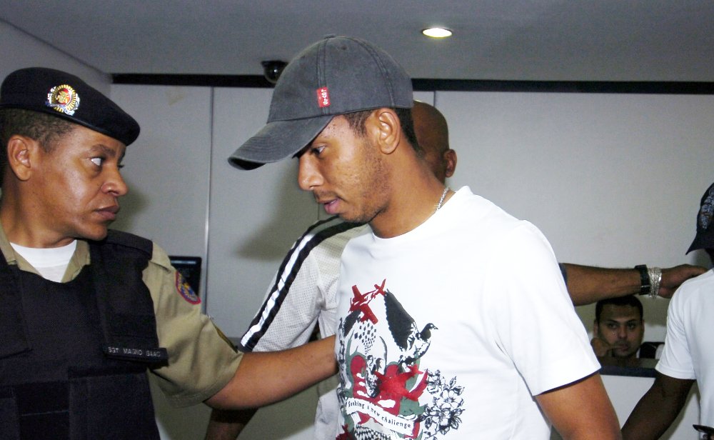 Mariano na saída da sede do Atlético no Bairro Lourdes, em Belo Horizonte (foto: Paulo Filgueiras/EM/D.A Press)