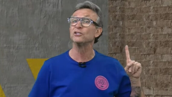 Neto durante o programa 