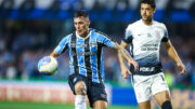 Pavón, ex-Atlético, perdeu sua cobrança na disputa por pênaltis em Grêmio x Corinthians (foto: Lucas Uebel/Grêmio)