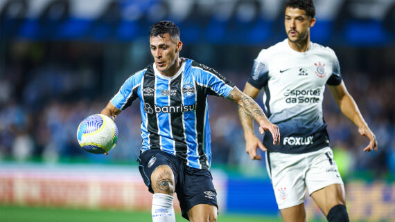 Pavón, ex-Atlético, perdeu sua cobrança na disputa por pênaltis em Grêmio x Corinthians (foto: Lucas Uebel/Grêmio)