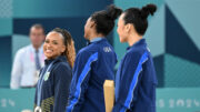 Rebeca Andrade e Simone Biles (foto: Leandro Couri/EM/D.A Press)