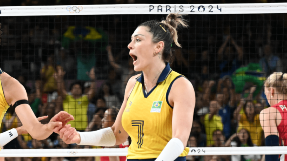 Romaria, oposta da Seleção Brasileira Feminina de Vôlei e do Denso Airybees, do Japão (foto: Leandro Couri/EM/D.A Press)