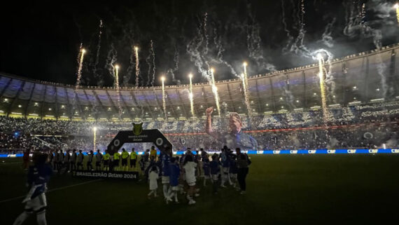 Torcida do Cruzeiro (foto: Ramon Lisboa/EM/D.A Press)