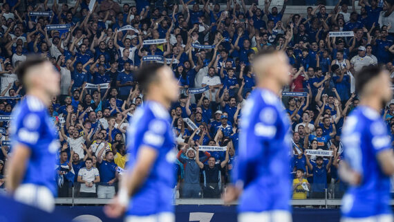 Torcida do Cruzeiro lotou o Mineirão para partida contra o Libertad, pela Sul-Americana (foto: Gustavo Aleixo/Cruzeiro)