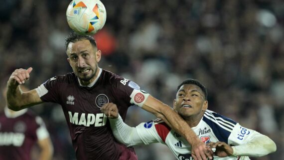 Na ida, na Argentina, equipes empataram por 0 a 0 (foto: JUAN MABROMATA / AFP)