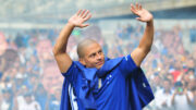 Alex em campo com a camisa do Cruzeiro (foto: Alexandre Guzanshe/EM/D.A.Press)