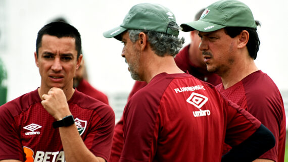 Eduardo Barros, Wagner Bertelli e Fernando Diniz em treino do Fluminense (foto: Mailson Santana/Fluminense)