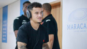 Philippe Coutinho em viagem do Vasco (foto: Matheus Lima/Vasco)