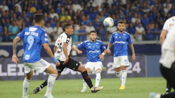 Cruzeiro e Vasco (foto: Alexandre Guzanshe/EM/D.A Press)